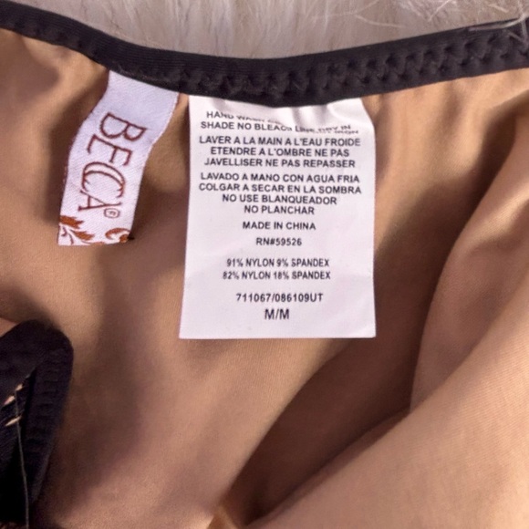 NWT Becca Swimwear Color Play Geometric Crochet Plunge One Piece SZ MEDIUM - Picture 12 of 15